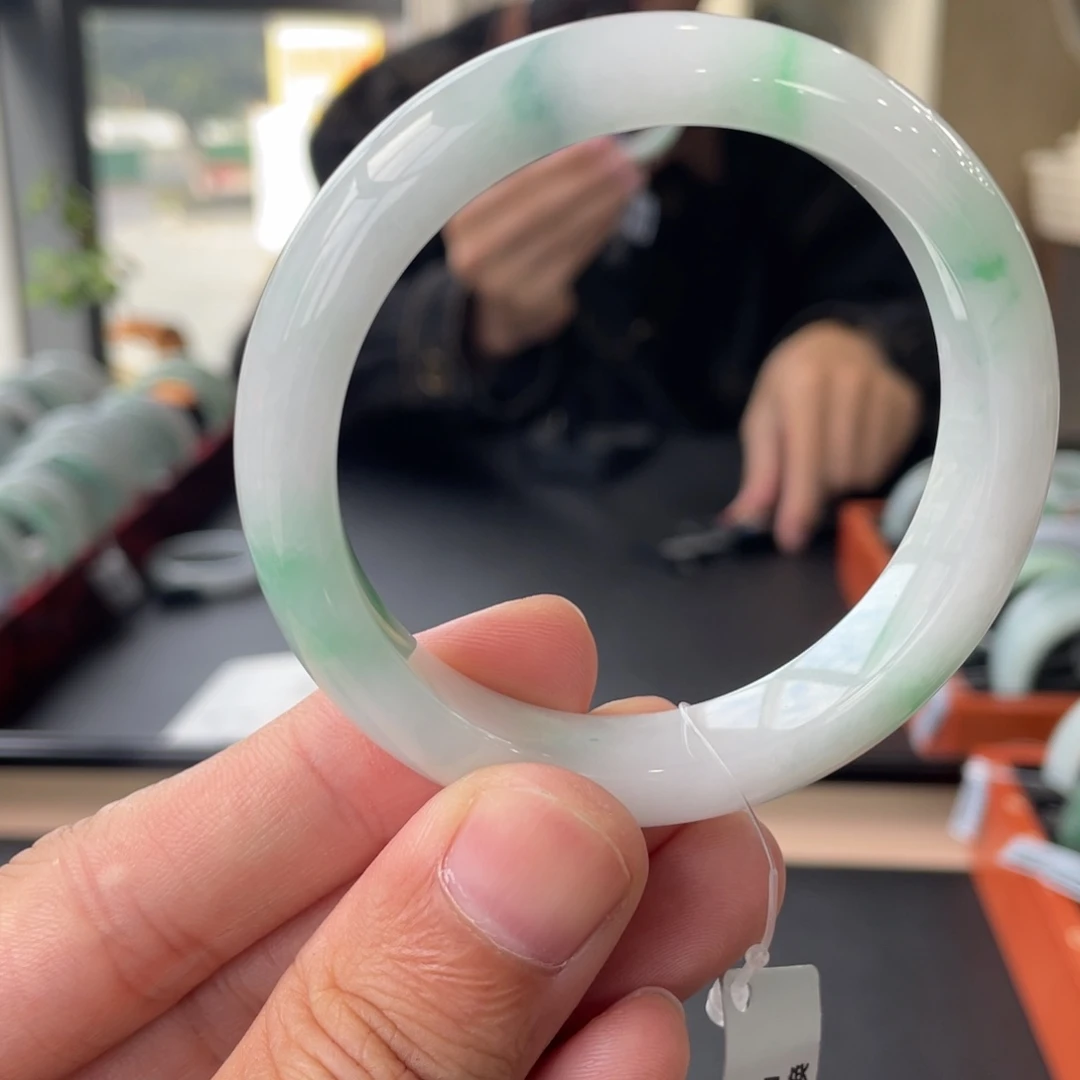 翡翠未镶嵌手镯10号链接54.7