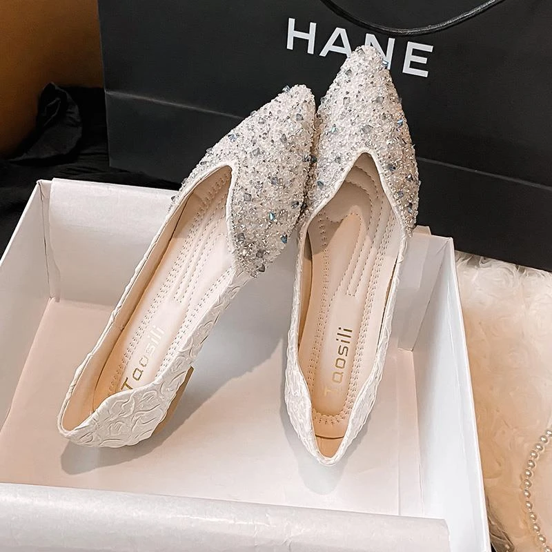 法式平底单鞋小香风气质尖头瓢鞋软底豆豆鞋夏季百搭大码女鞋船鞋