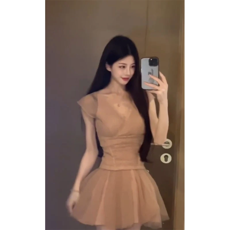 2025秋季新款修身显瘦性感气质高级感花纹无袖V领上衣高腰半身裙