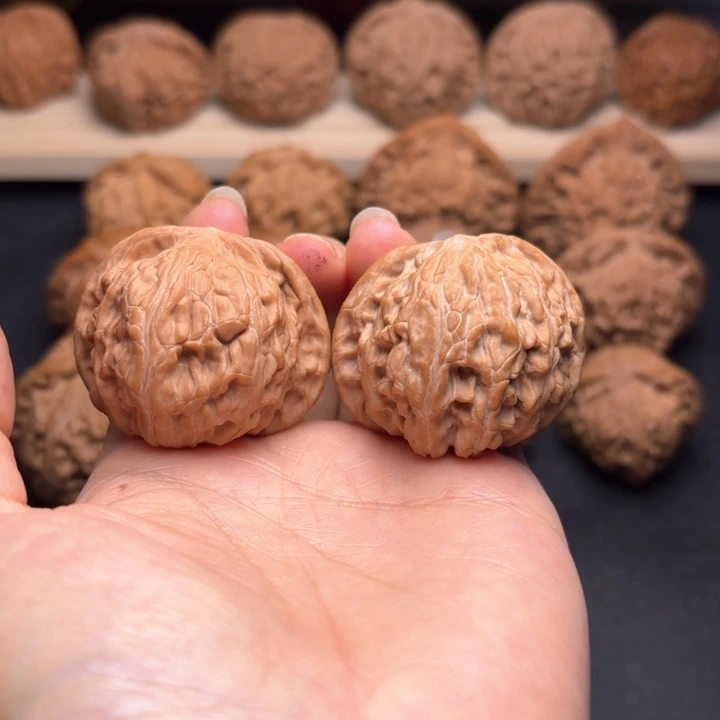 文玩核桃把件40磨盘