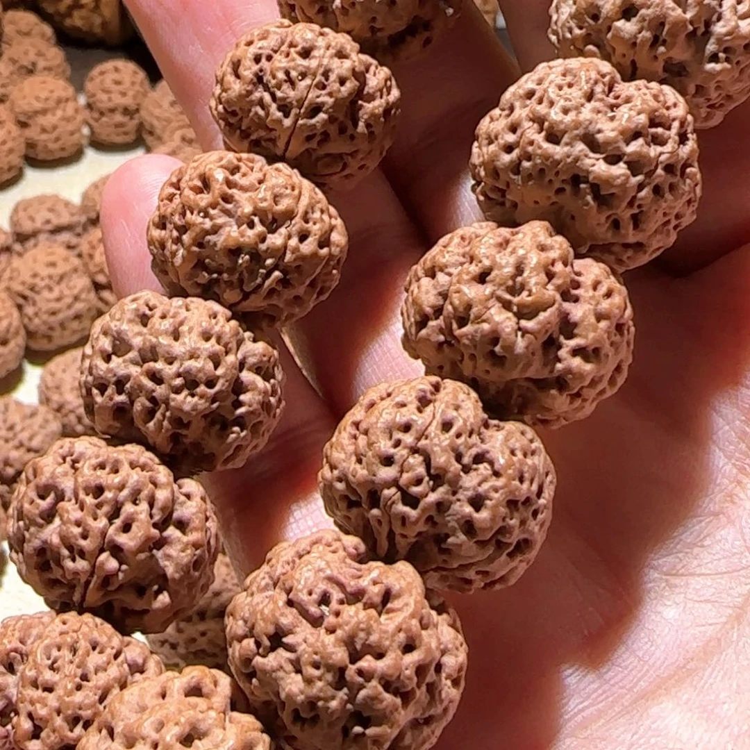 金刚菩提吊坠焕****.蜂窝