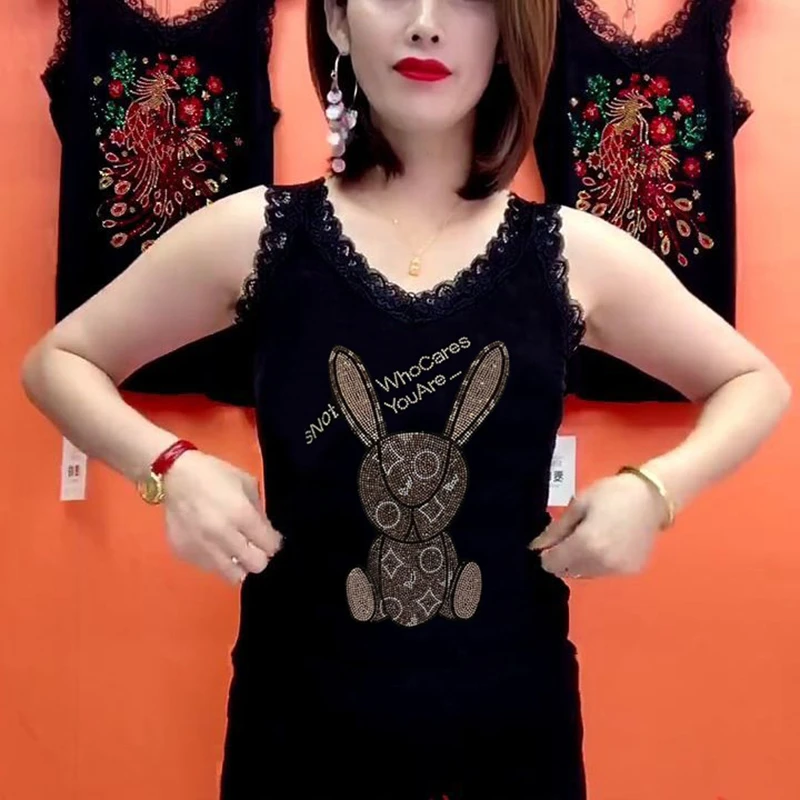 时尚V领蕾丝无袖吊带背心大码遮肚高档打底衫减龄洋气百搭小衫