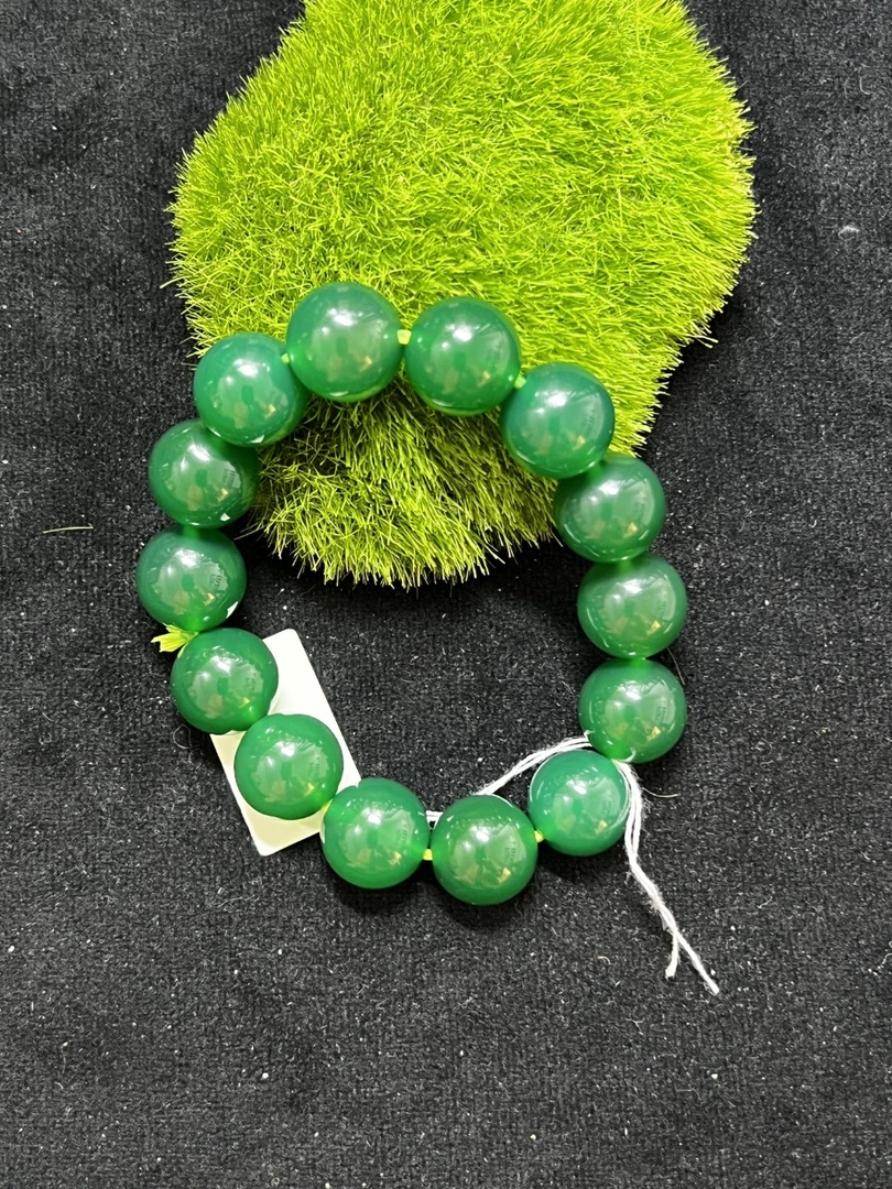 极光绿手串。990912。