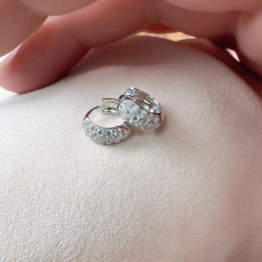 18K金镶嵌耳饰钻石白金8mm耳包满天星一对