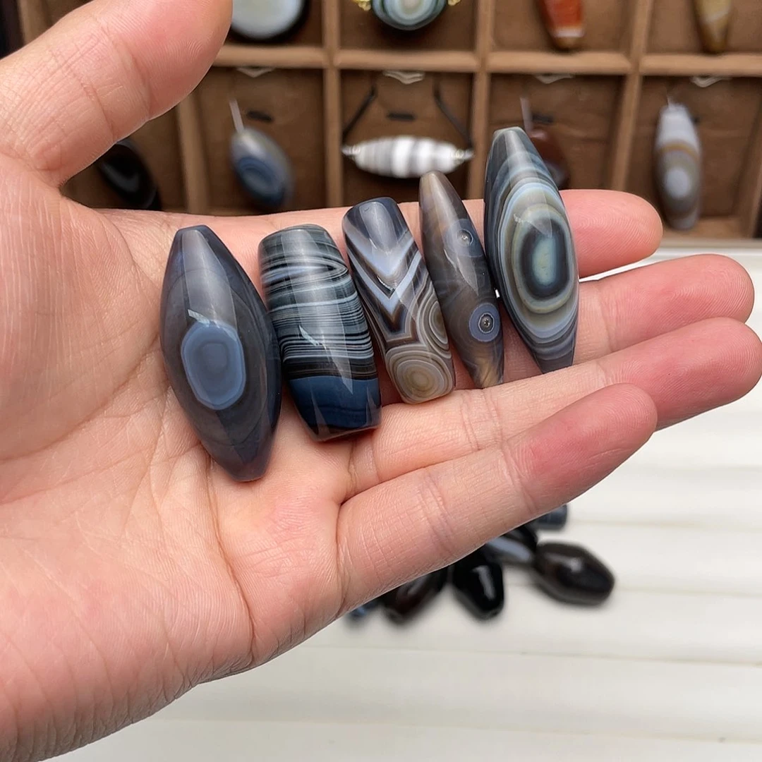 玛瑙/玉髓颈饰未镶嵌素****私