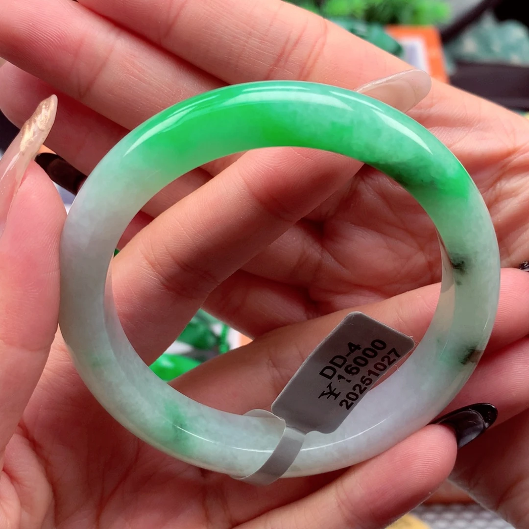 翡翠未镶嵌手镯翡翠