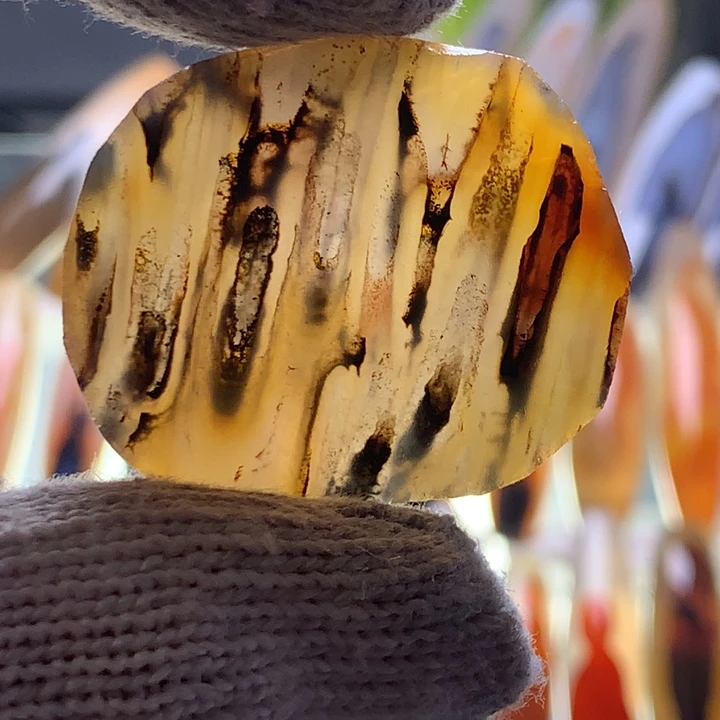 未镶嵌玛瑙/玉髓珠宝半成品85