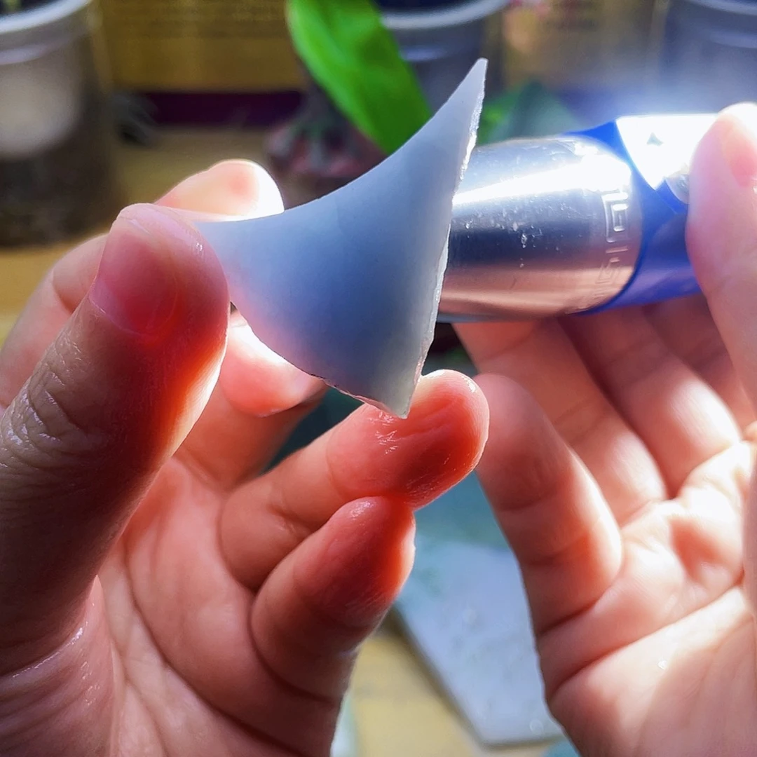 翡翠未镶嵌颈饰毛料44