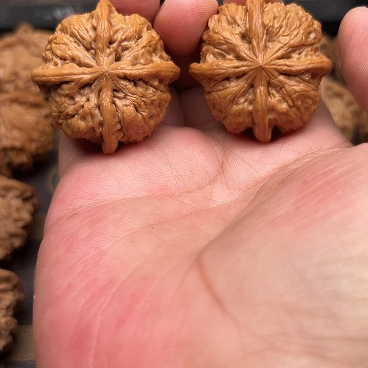 文玩核桃吊坠你们都在