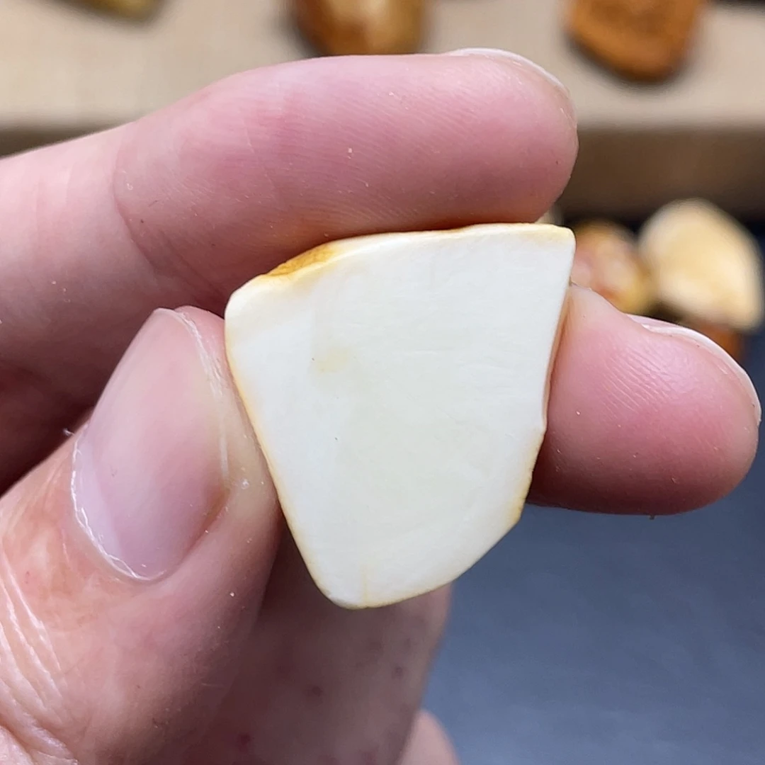 未镶嵌定制琥珀定制