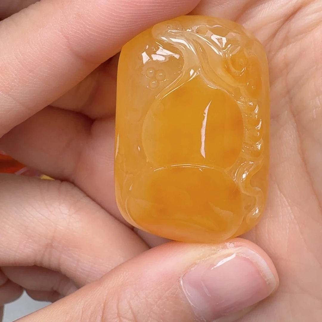 琥珀未镶嵌珠宝奇石