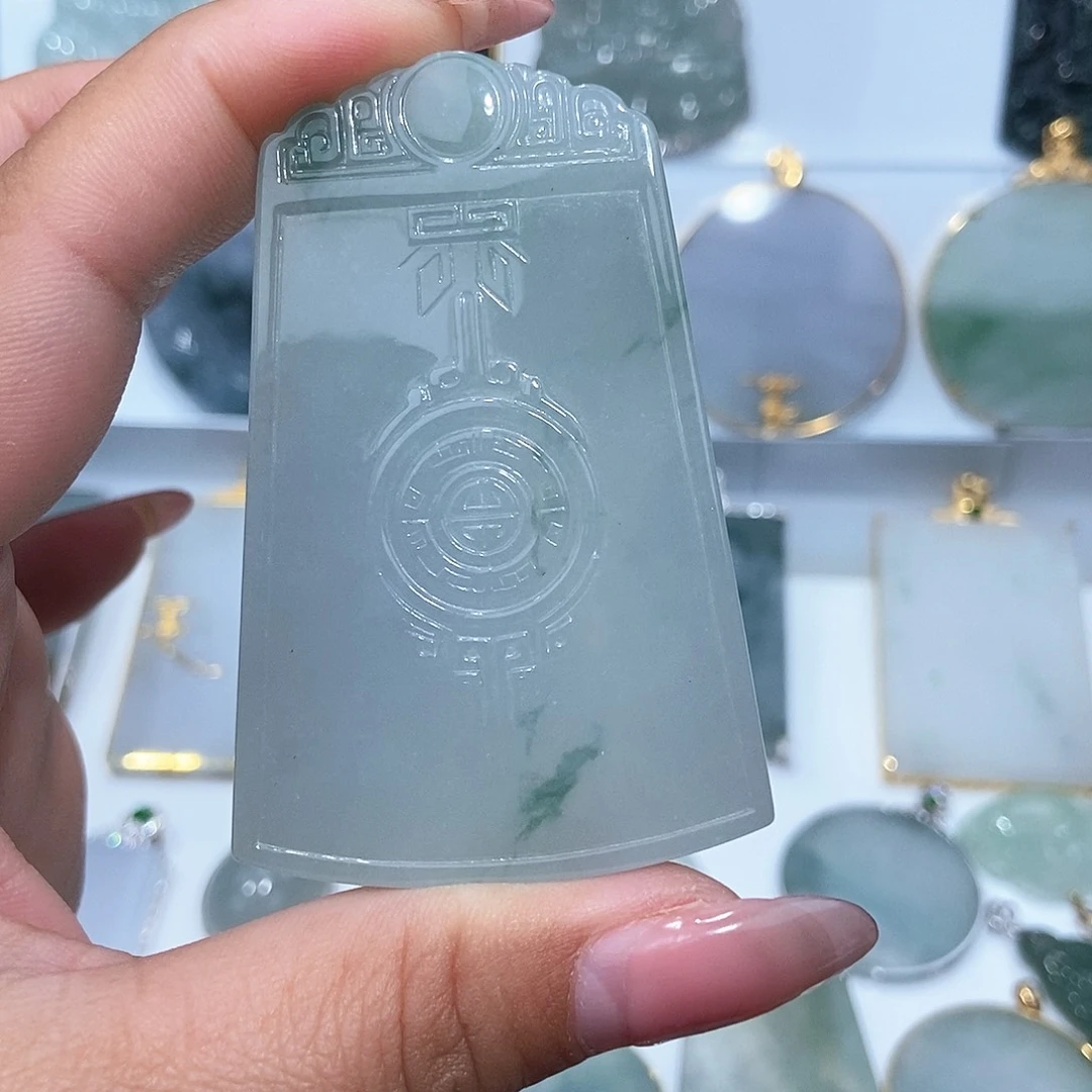 翡翠吊坠(不含链)未镶嵌