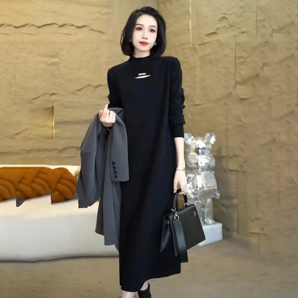 高级感秋冬厚款针织毛衣裙女配大衣中长款过膝宽松遮肉内搭连衣裙