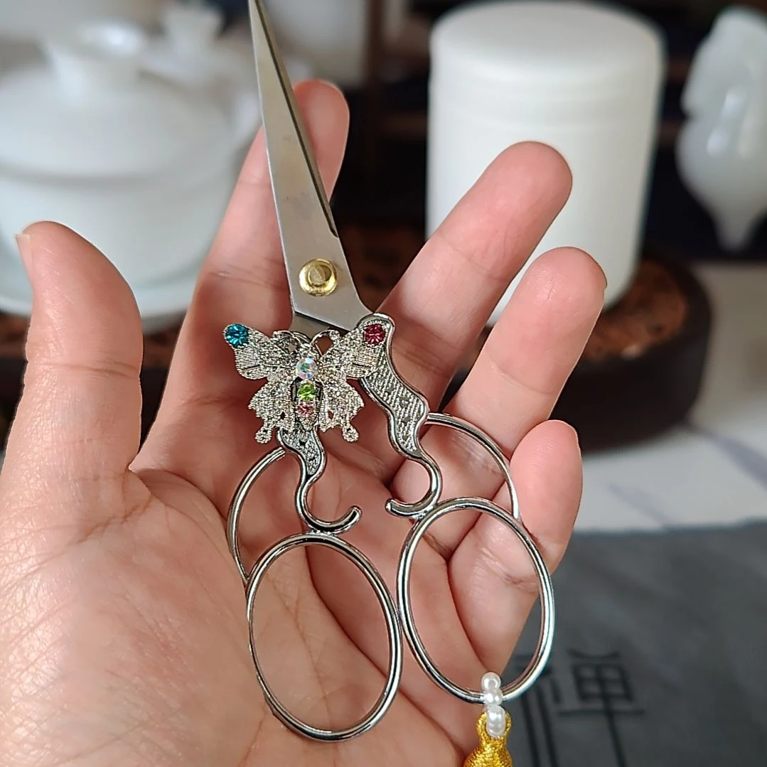 111111剪刀剪茶包