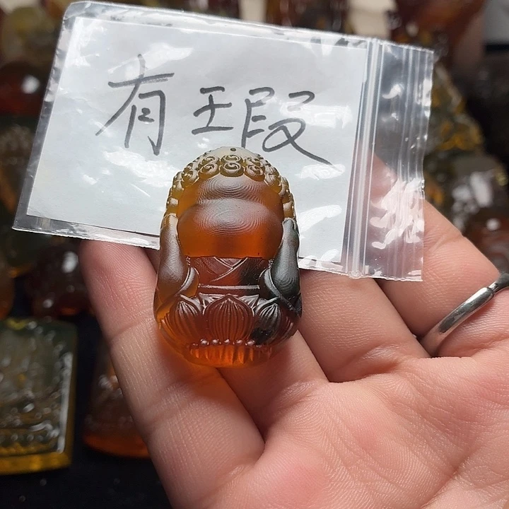 琥珀未镶嵌颈饰72