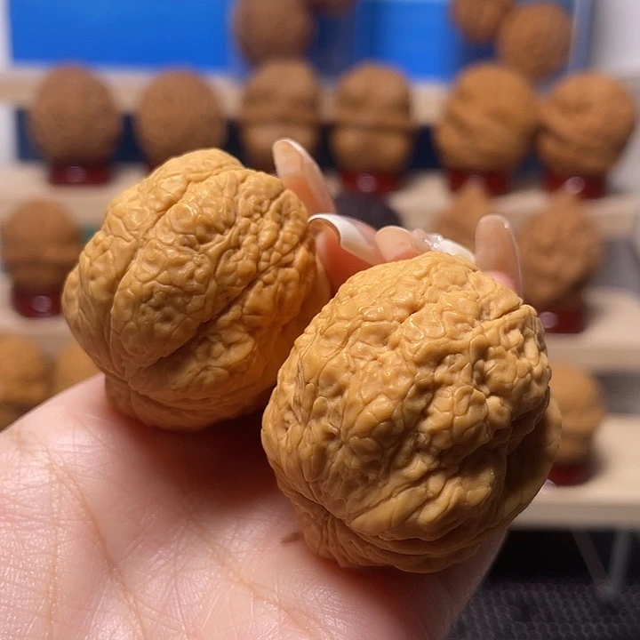 文玩核桃吊坠雪魔26