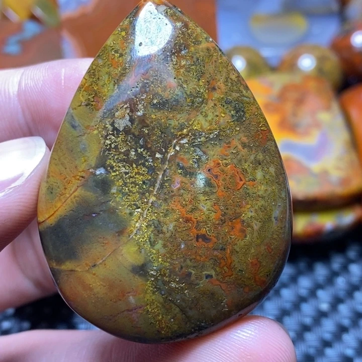 玛瑙/玉髓颈饰未镶嵌