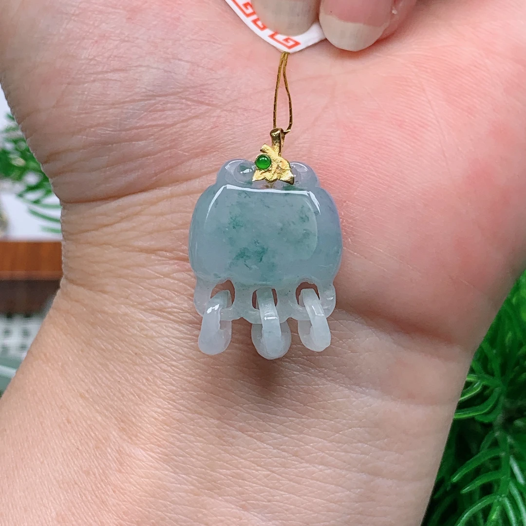 缅甸天然翡翠A货 冰润紫飘花平安锁18/611（尺寸22.5x17x7.8)