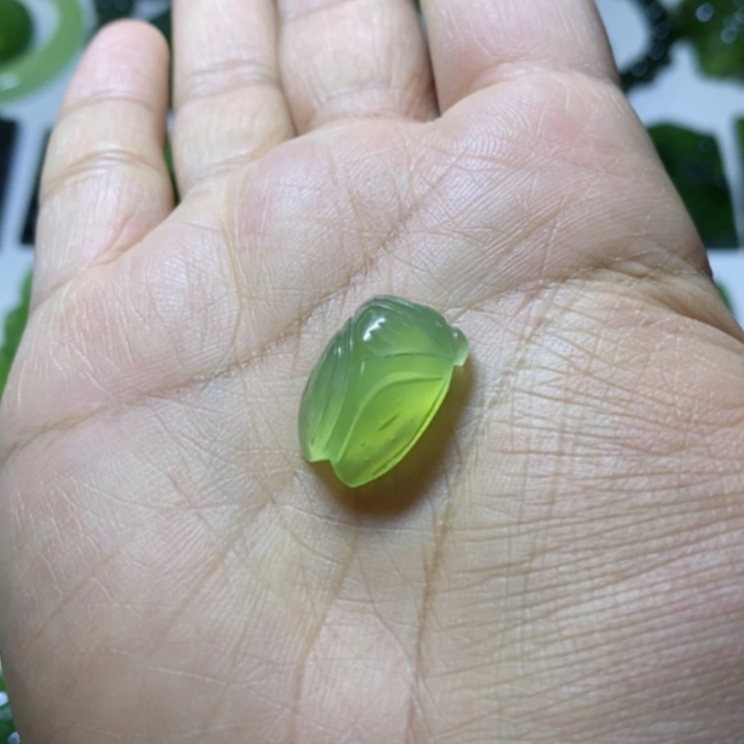 【闪购商品】未镶嵌蛇纹石玉颈饰