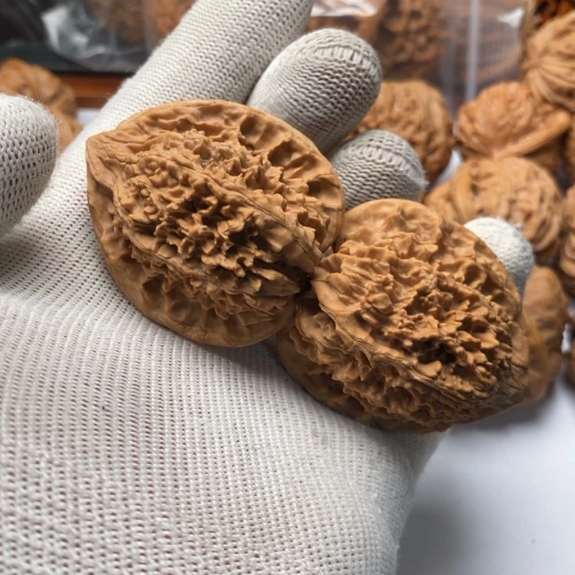 【闪购商品】文玩核桃把件青****629星星