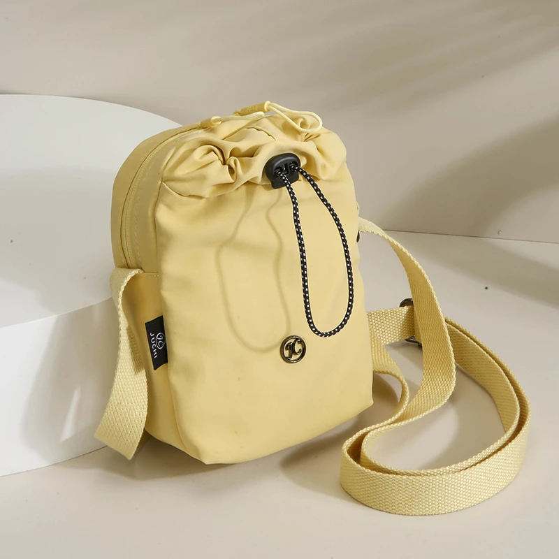 新款时尚百搭潮流单肩大容量水杯手机包