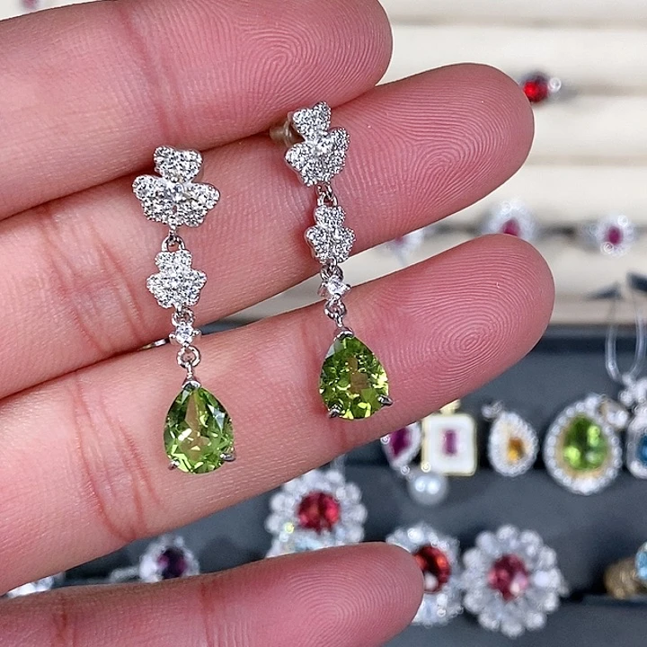 橄榄石耳饰银S925镶嵌蛋****.