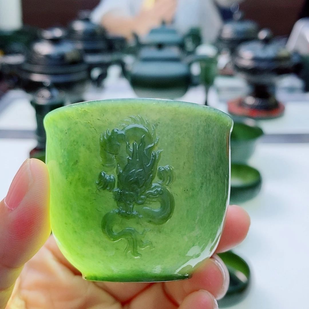 未镶嵌和田玉（青玉）摆件微瑕