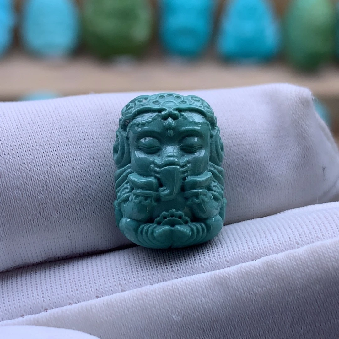 绿松石未镶嵌珠宝奇石