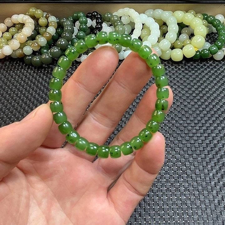 和田玉未镶嵌手串