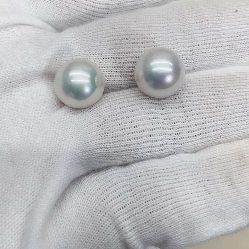 【闪购商品】银S925镶嵌耳钉淡水珍珠R****s