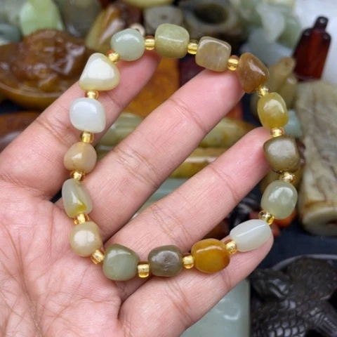 和田玉未镶嵌颈饰33