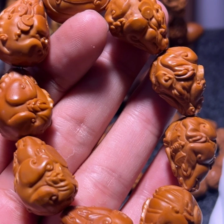 手串橄榄核橄榄球比赛