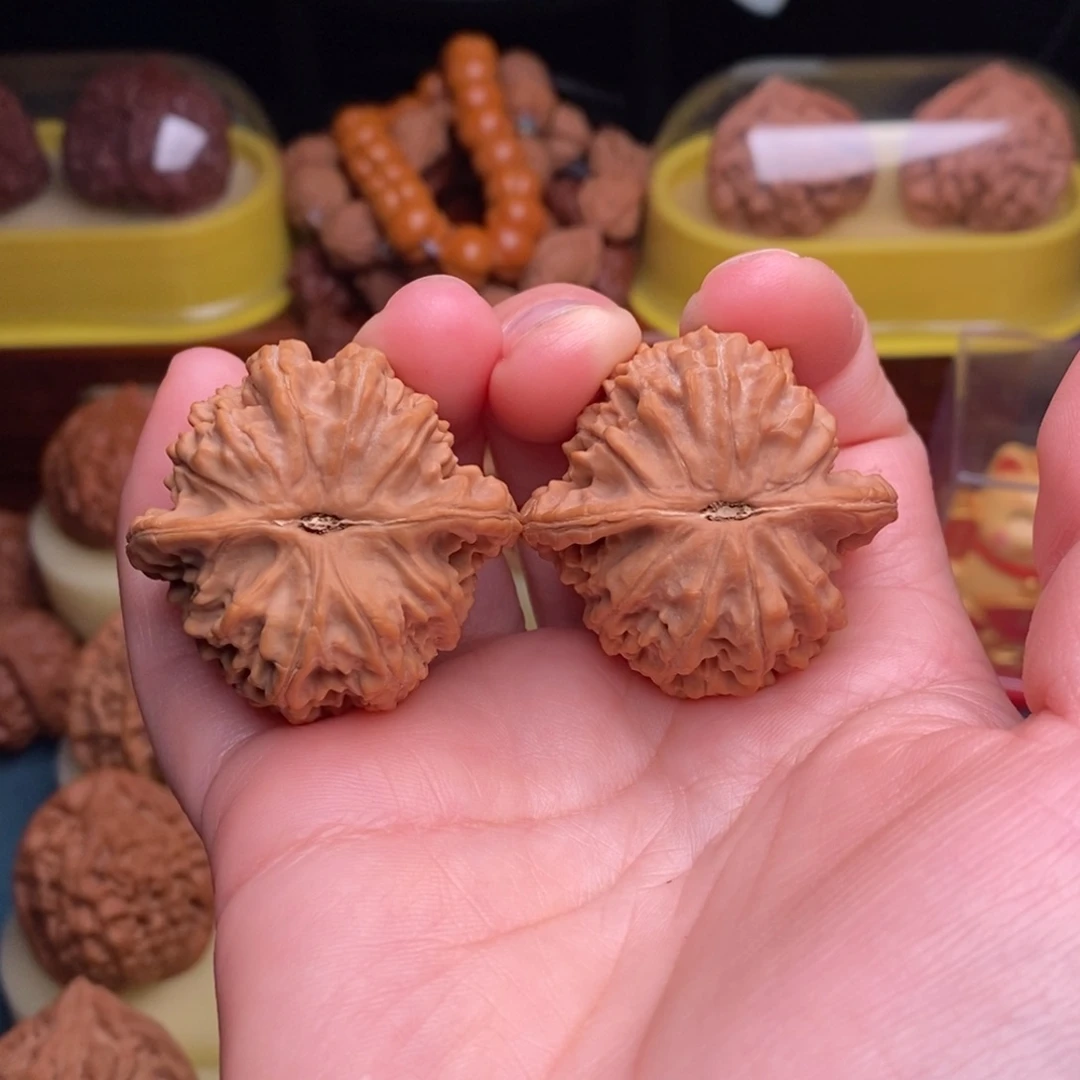 文玩核桃吊坠38红豆福利