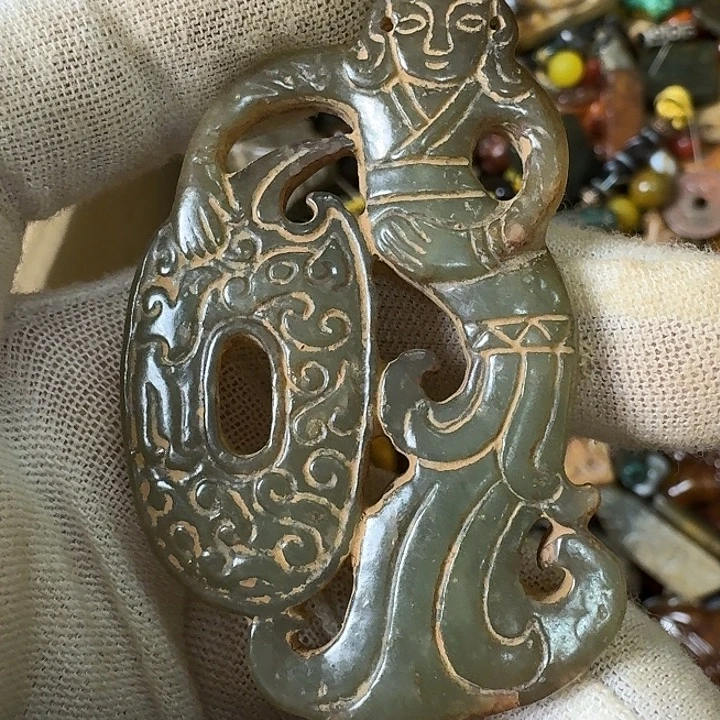 和田玉未镶嵌挂件