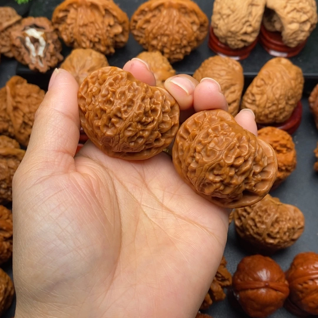 我***文玩核桃把件宫灯