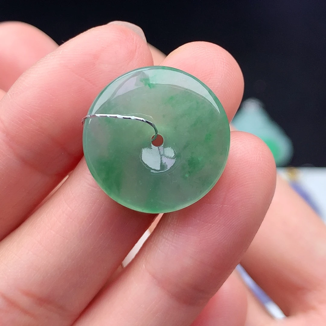 翡翠未镶嵌吊坠(不含链)翡翠