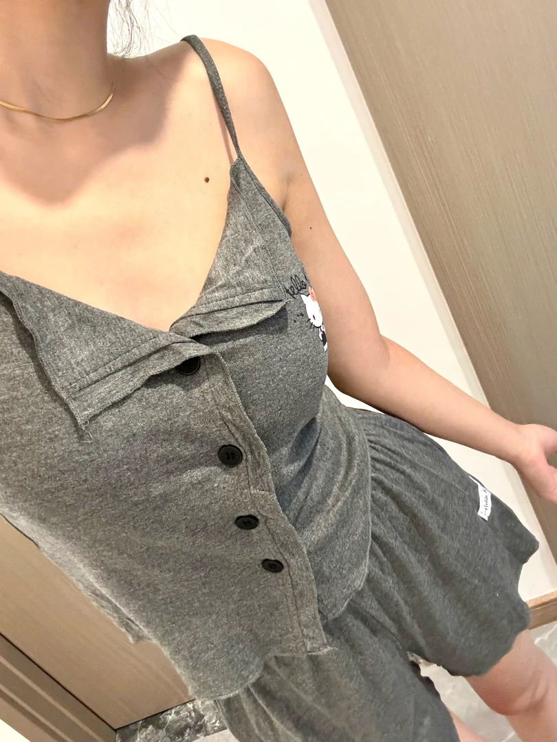 夏日卡通kitty猫吊带短裤睡衣女款2025新款修身可外穿家居服套装