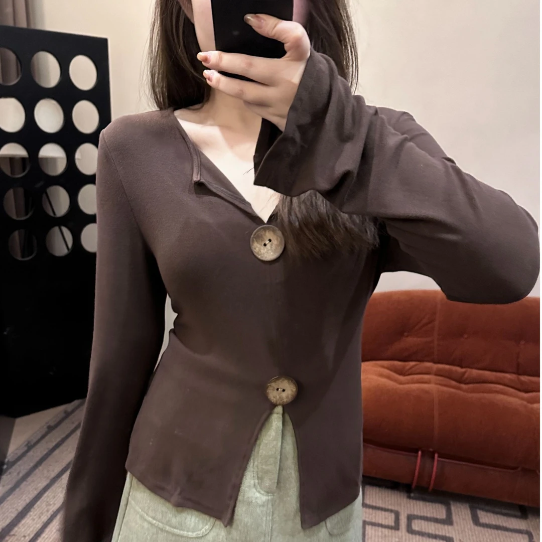 【纯纯欲动】潮流百搭休闲时尚V领开叉打底上衣