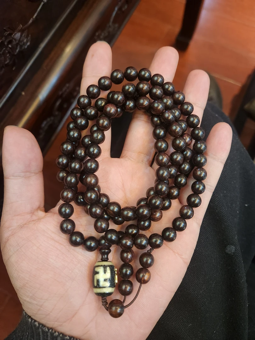 海南黄花梨霸王岭紫油梨0.8×108沉水级精品毕业吊坠w031601