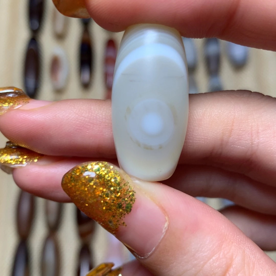 玛瑙/玉髓未镶嵌颈饰可**滴