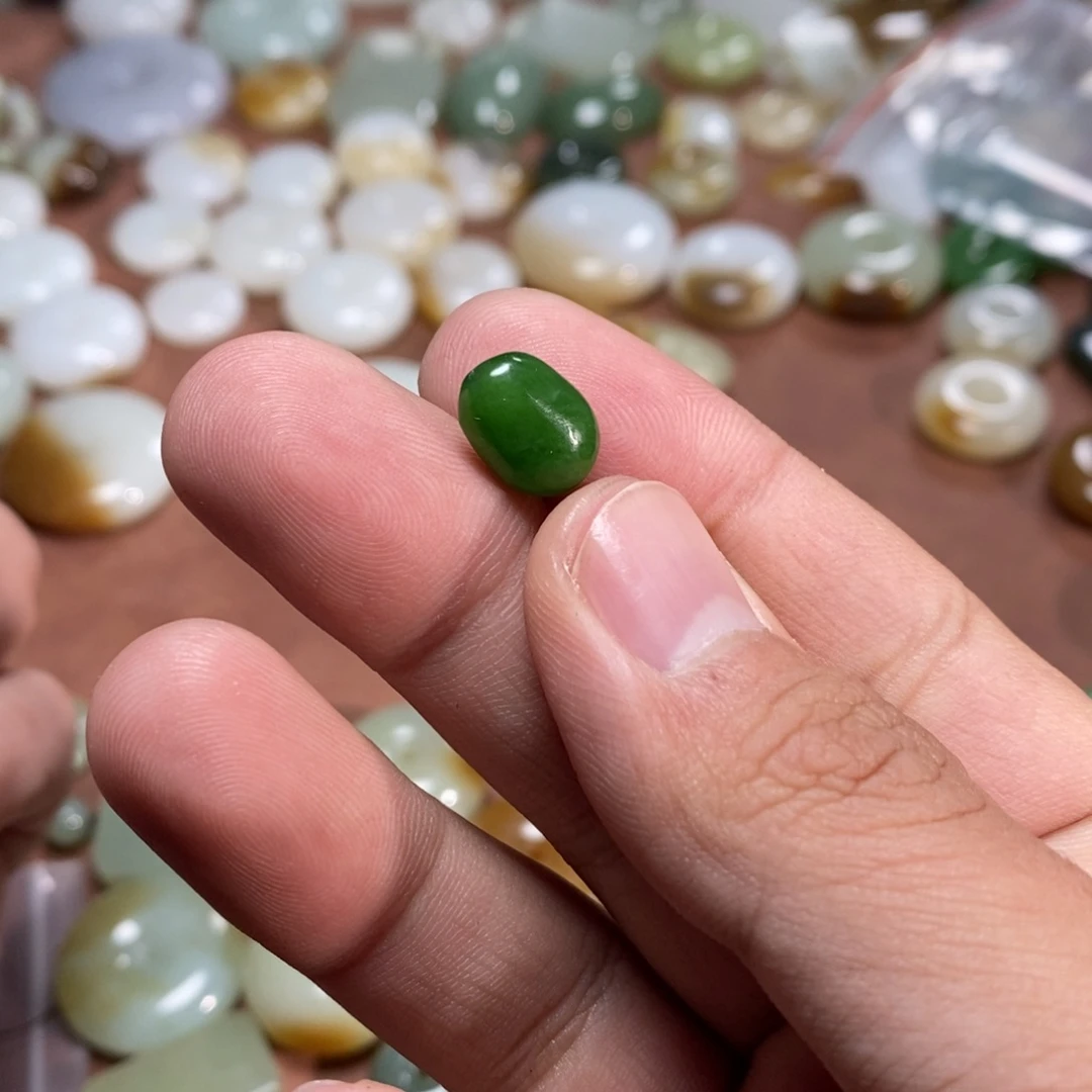 和田玉吊坠(不含链)未镶嵌清***光