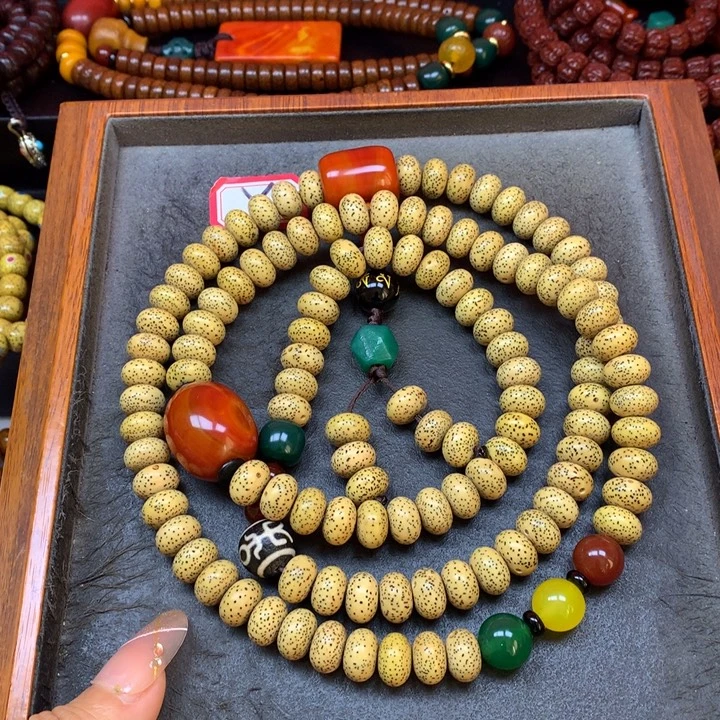 星月菩提吊坠菩提