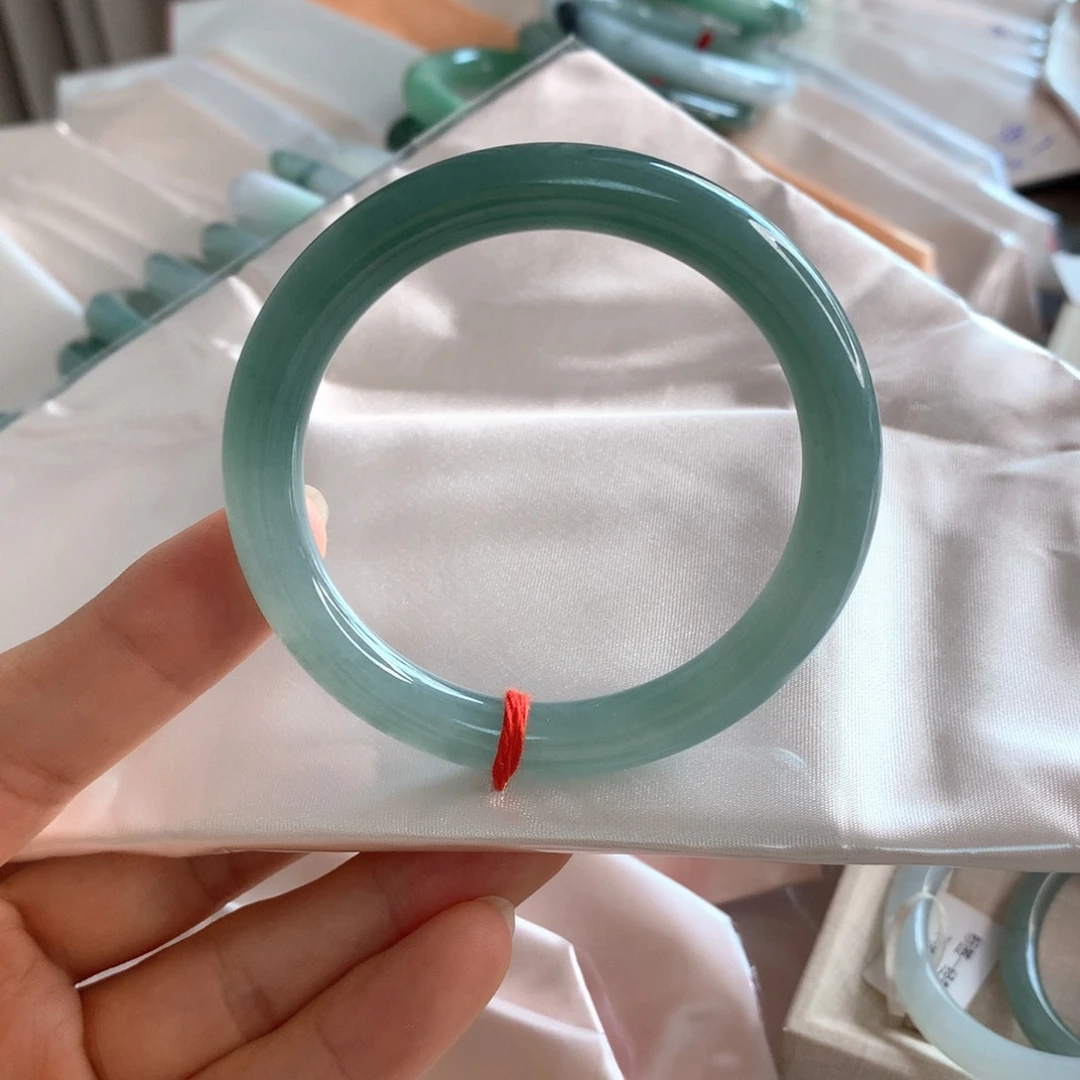 翡翠未镶嵌手镯圆条53.8