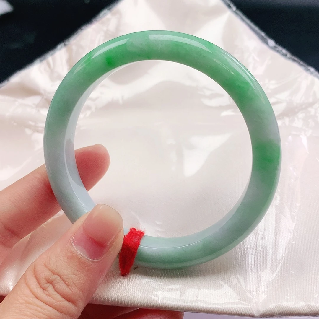 翡翠手镯未镶嵌56圈2151