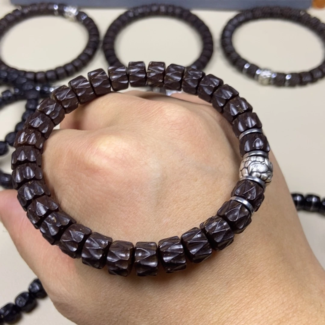 椰蒂手串耶蒂吞噬97