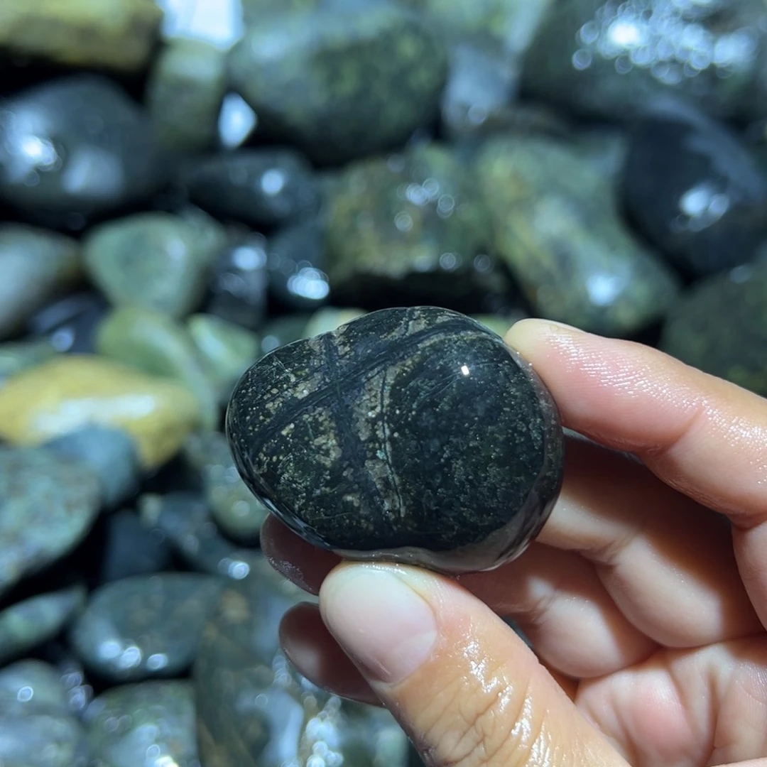 未镶嵌蛇纹石玉西藏藏玉药王石熵**者