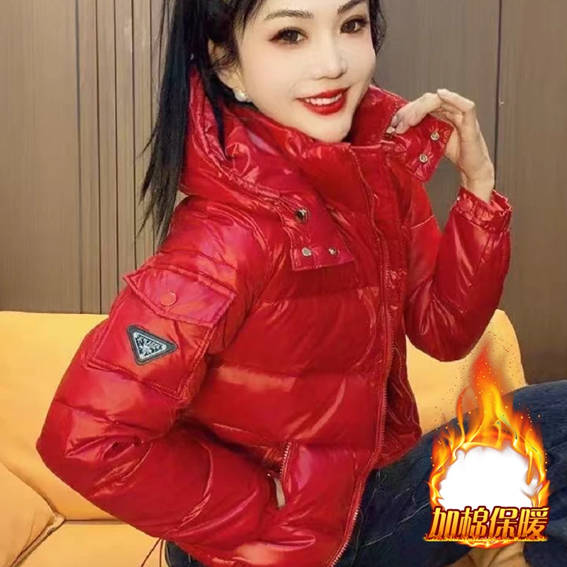 2025年冬季新款羽绒棉服女长袖连帽纯色时尚百搭休闲宽松短款棉衣