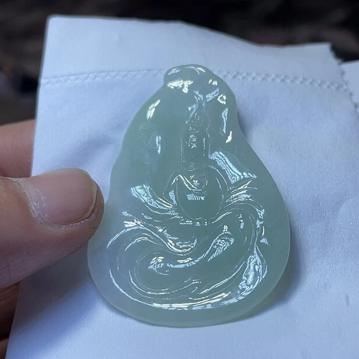 翡翠未镶嵌吊坠(不含链)观音