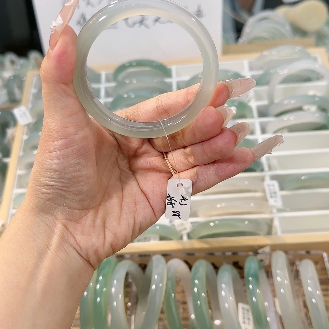 手镯玛瑙/玉髓未镶嵌圈口54.3