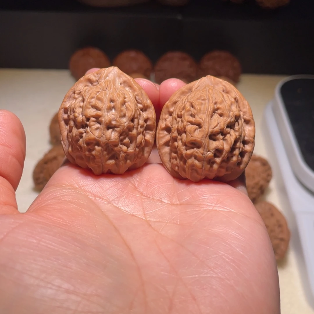 F***L桃核吊坠蓟县红钻35